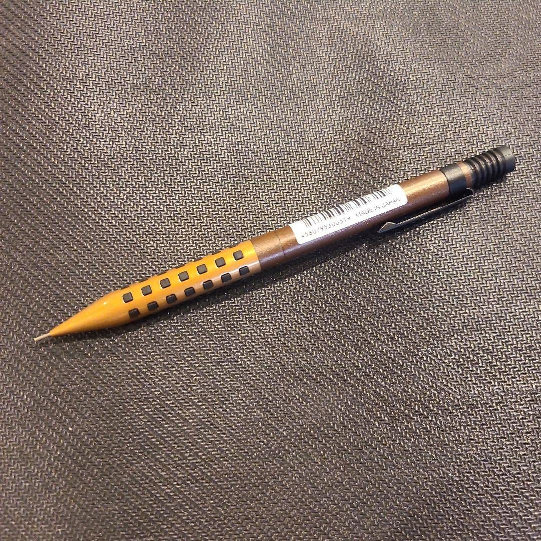 Amazon.co.jp: スマッシュ しーさー SMASH シャーペン 0.5mm し